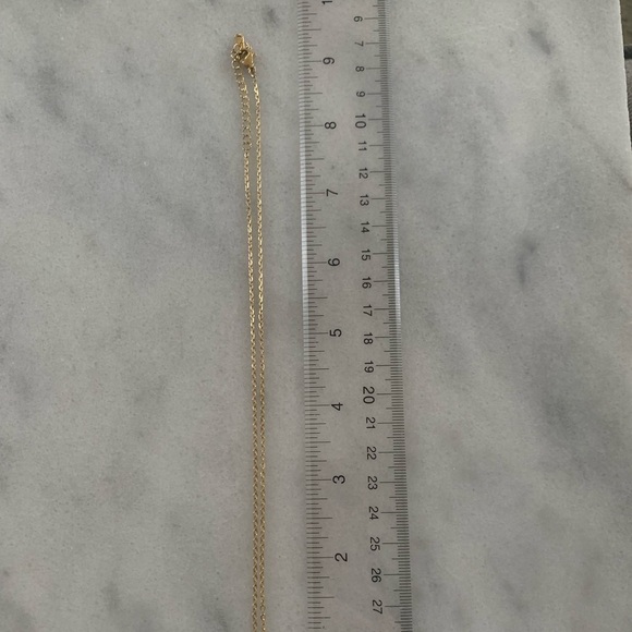 New Drop! Gold Vintage Style Star Burst Pendant Necklace Brand New - Picture 4 of 4